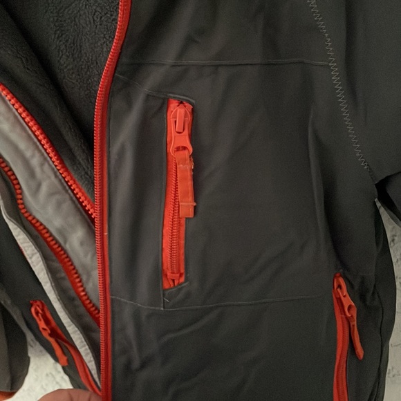 Winter jacket - Picture 4 of 6